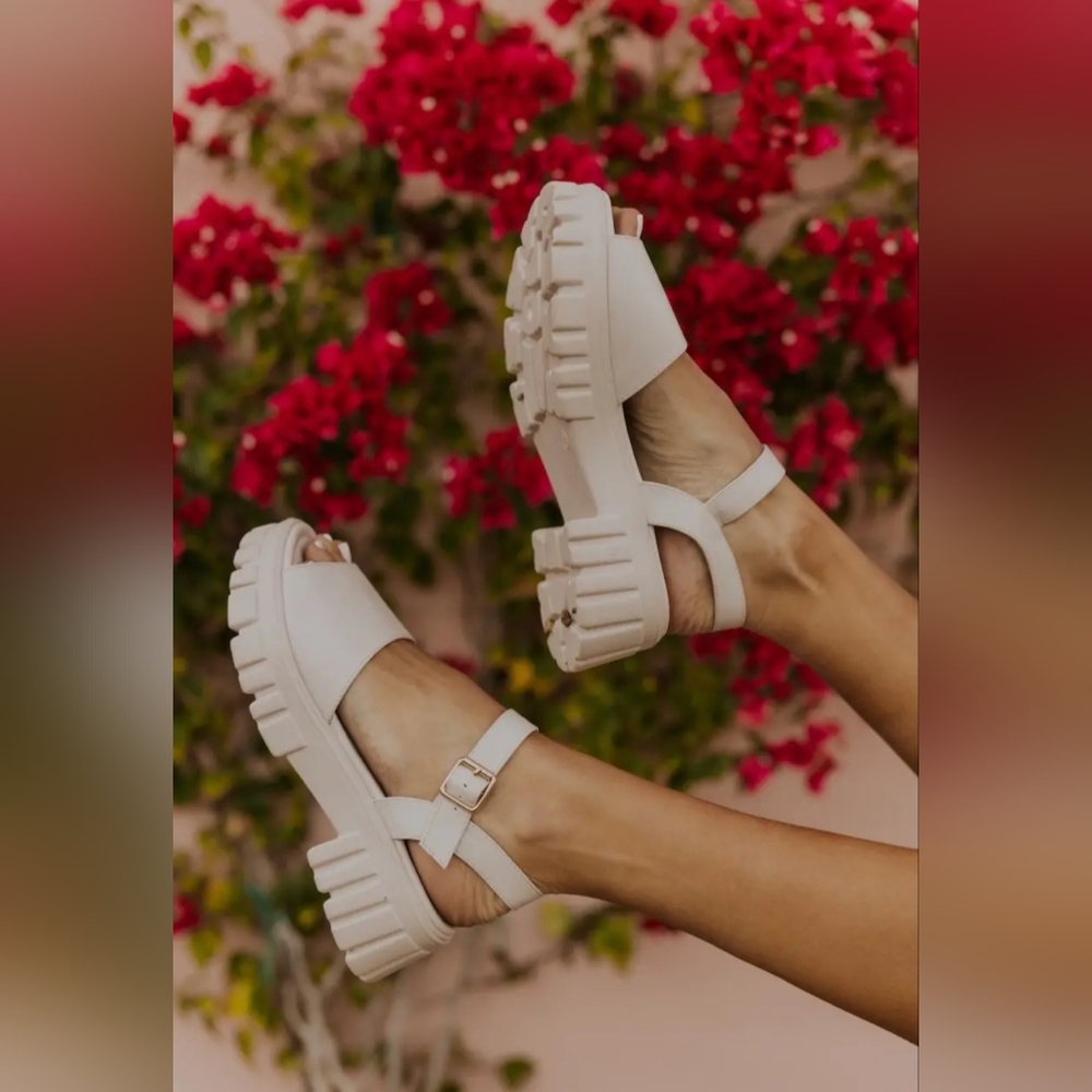Platform Sandals ROOLEE Size 8 - Picture 2 of 6